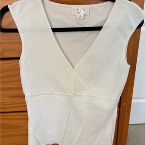 NWOT Ann Taylor Women SP LOFT Knit Sleeveless V-Neck Tank Top White Rayon Nylon